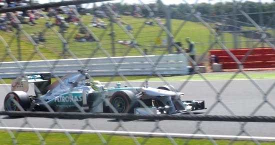Nico Rosberg Makes it 4 in a row