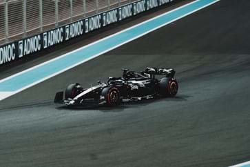 Trackside views at the Abu Dhabi Grand Prix