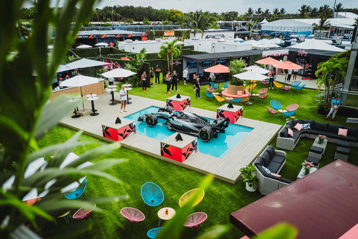 Miami Club garden.jpg (1)